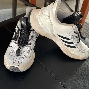 Adidas Star Wars shoes size 1 (little boys)